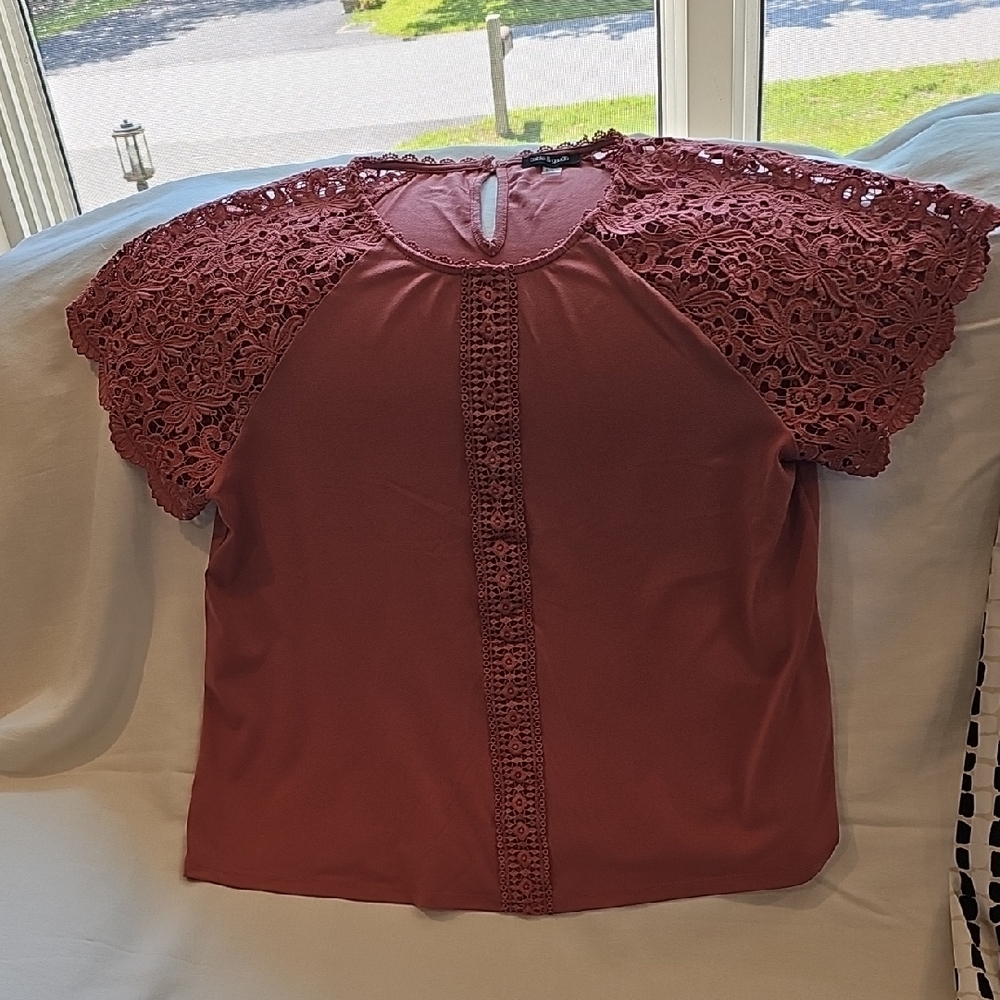 Cable & Gauge Lace Sleeve Blouse in Rust